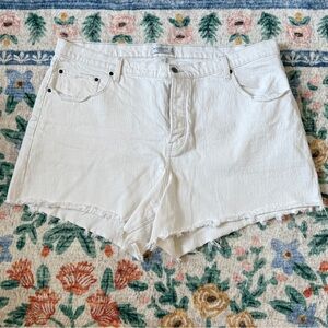 Abercrombie Curve Love High Rise Dad Short